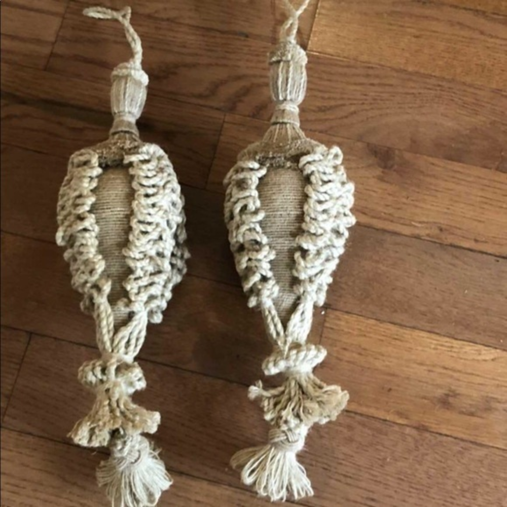 NWT Vatican‎ Homes pair of designer jute curtain accessories